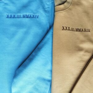 Sweater met datum (Romeinse cijfers)